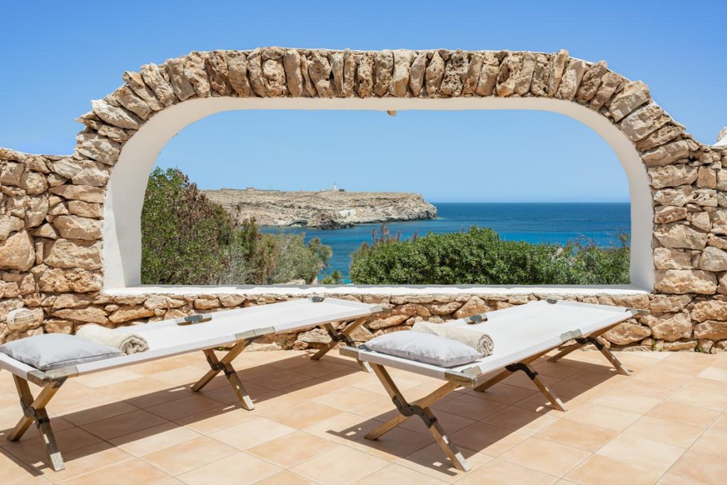 Villaggio Albergo I Dammusi di Borgo Cala Creta a Lampedusa